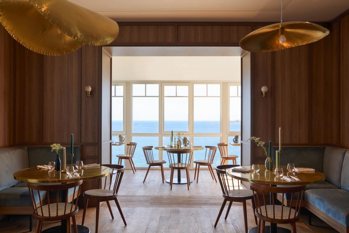 Vue sur la plage de Trestrignel depuis le restaurant Les Bassans